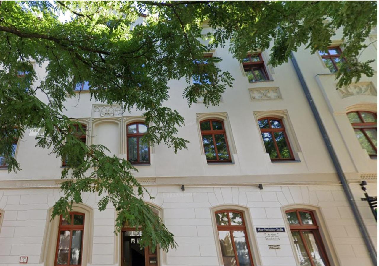 Historische Altbauwohnungen Im Zentrum Von Zwickau - Apolonialiving 객실 사진